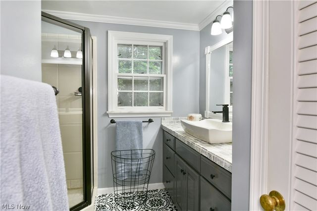 4810 Logan Way, Hubbard, OH 44425