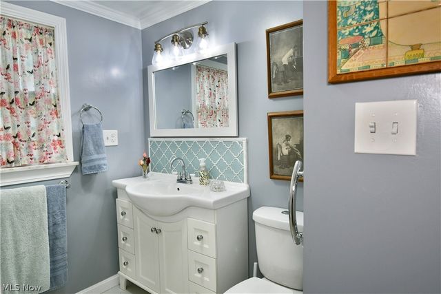 4810 Logan Way, Hubbard, OH 44425