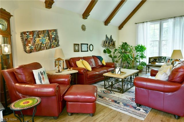 4810 Logan Way, Hubbard, OH 44425