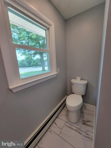 320 E LANDIS ST, Coopersburg, PA 18036