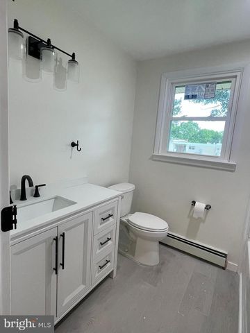 320 E LANDIS ST, Coopersburg, PA 18036