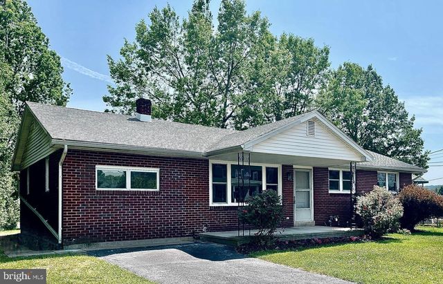 320 E LANDIS ST, Coopersburg, PA 18036