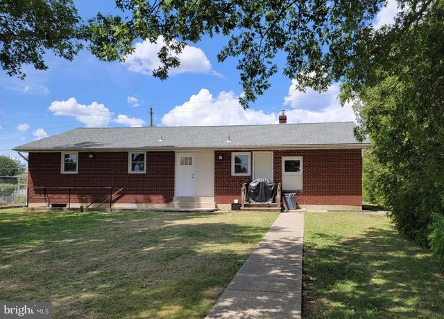 320 E LANDIS ST, Coopersburg, PA 18036