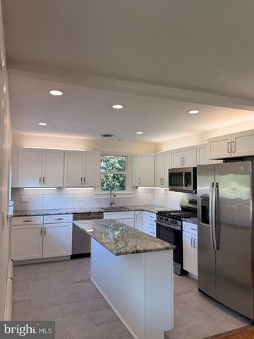 320 E LANDIS ST, Coopersburg, PA 18036