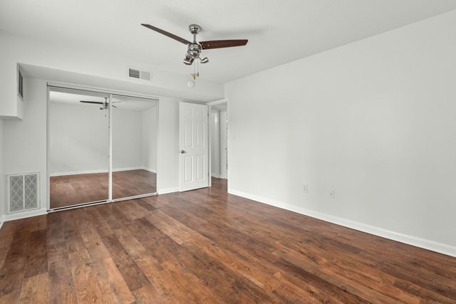 874 Colony Drive B19, Charleston, SC 29407