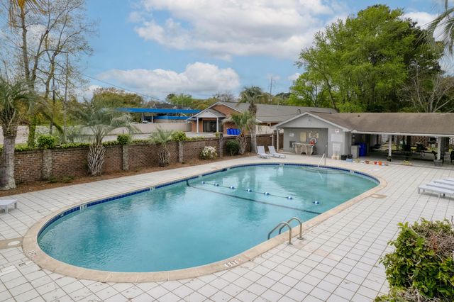 874 Colony Drive B19, Charleston, SC 29407