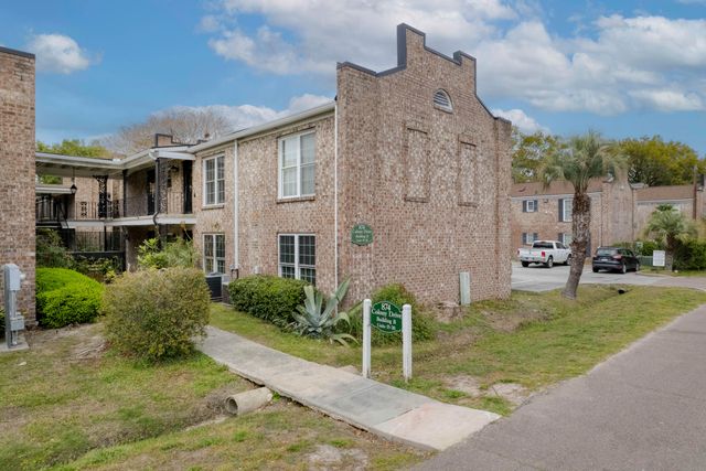 874 Colony Drive B19, Charleston, SC 29407
