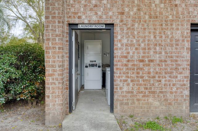 874 Colony Drive B19, Charleston, SC 29407