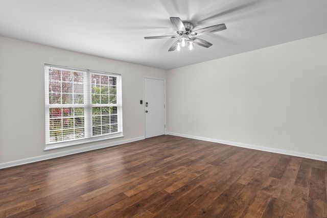 874 Colony Drive B19, Charleston, SC 29407