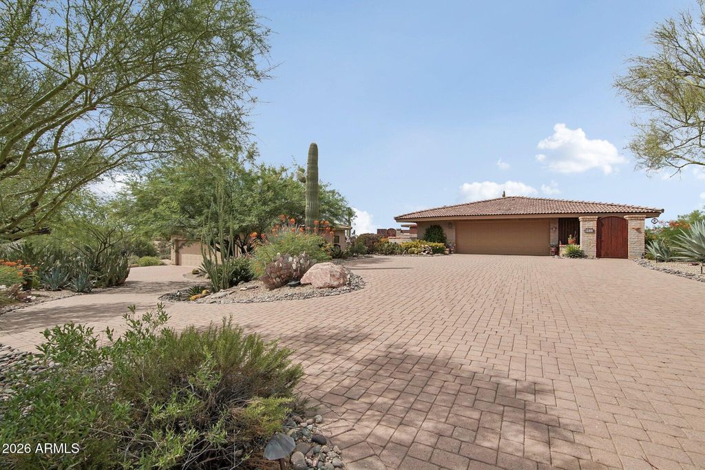 9421 E Here to There Drive, Carefree, AZ 85377 — photo 4