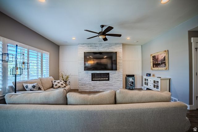 304 W STILLWATER DR, Saratoga Springs, UT 84045