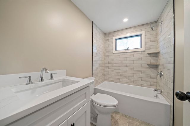 115 Great Republic Ave, Weymouth, MA 02190