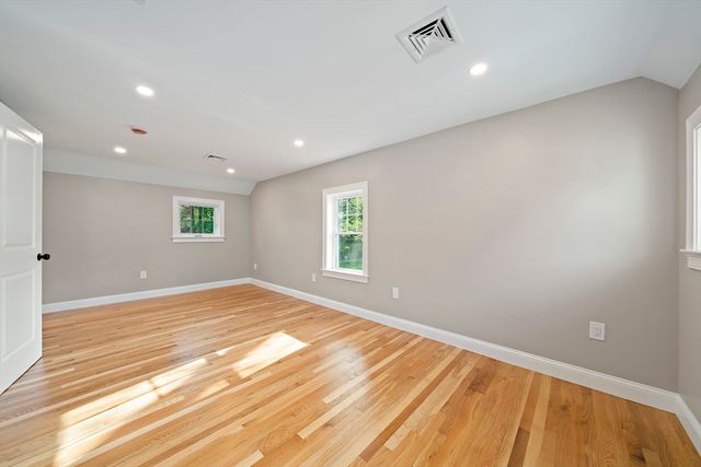 115 Great Republic Ave, Weymouth, MA 02190