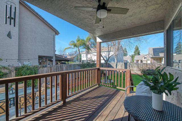 1227 Minarets Avenue, Clovis, CA 93611