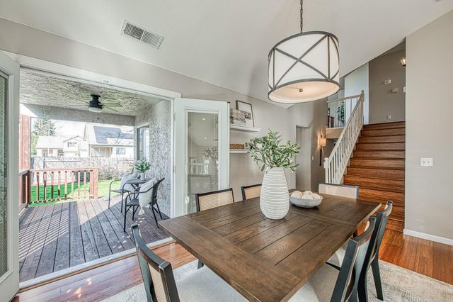 1227 Minarets Avenue, Clovis, CA 93611