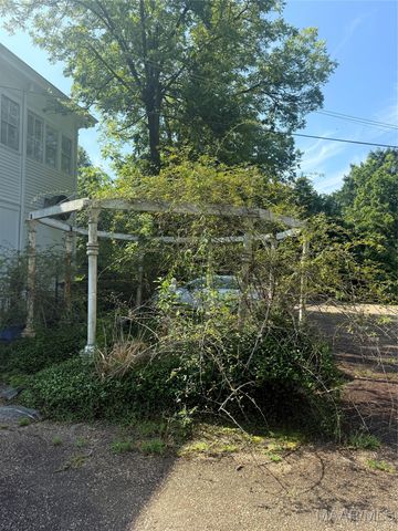 1632 S COURT Street, Montgomery, AL 36104