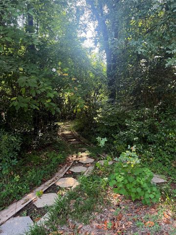 1632 S COURT Street, Montgomery, AL 36104