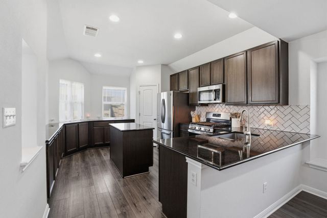 100 Arabian Colt DR, Georgetown, TX 78626