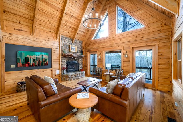 91 Whispering Lake Way, Blue Ridge, GA 30513