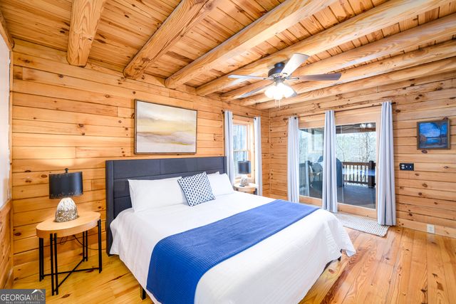 91 Whispering Lake Way, Blue Ridge, GA 30513