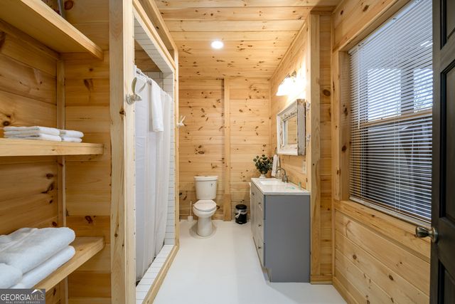 91 Whispering Lake Way, Blue Ridge, GA 30513