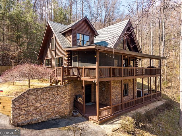 91 Whispering Lake Way, Blue Ridge, GA 30513
