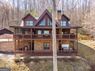 91 Whispering Lake Way, Blue Ridge, GA 30513