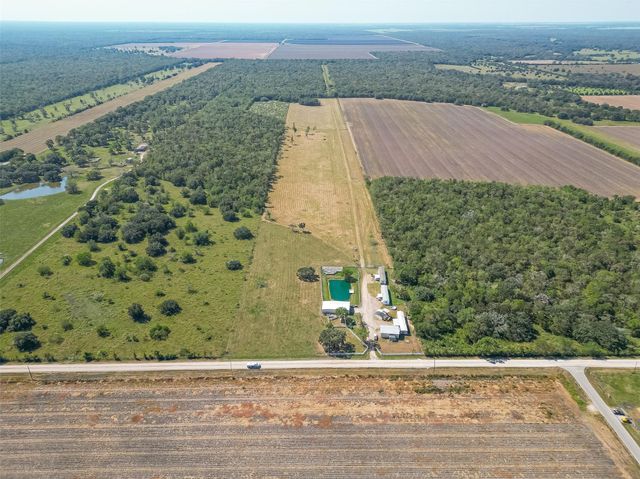 16631 Baker Cr 522 Road, Guy, TX 77444