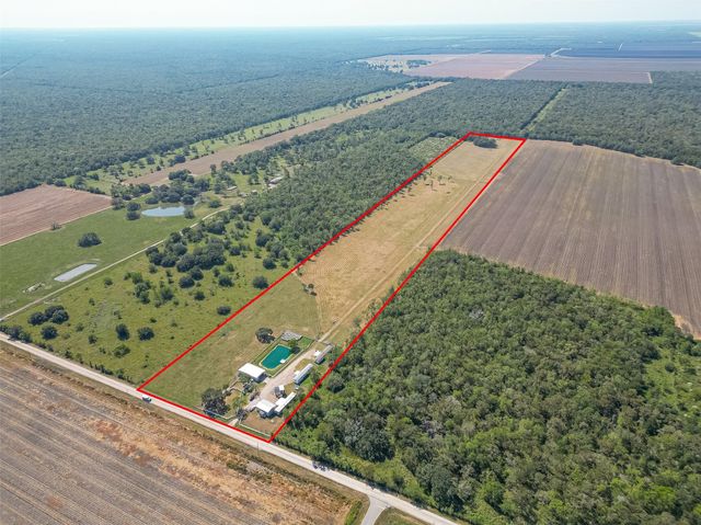 16631 Baker Cr 522 Road, Guy, TX 77444