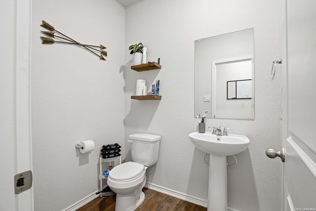 10522 NEVERSINK BLVD, San Antonio, TX 78252