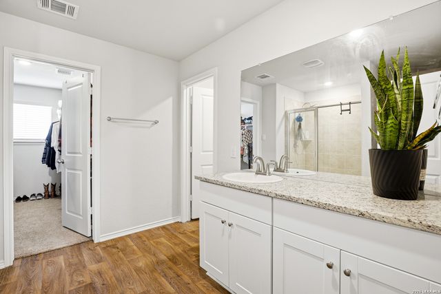 10522 NEVERSINK BLVD, San Antonio, TX 78252