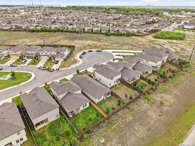 10522 NEVERSINK BLVD, San Antonio, TX 78252