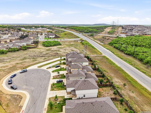 10522 NEVERSINK BLVD, San Antonio, TX 78252