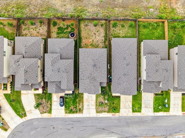 10522 NEVERSINK BLVD, San Antonio, TX 78252