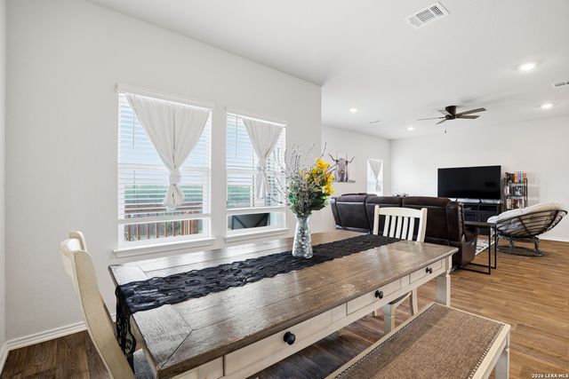 10522 NEVERSINK BLVD, San Antonio, TX 78252