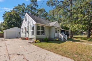 2525 Morton Avenue, Muskegon City, MI 49441