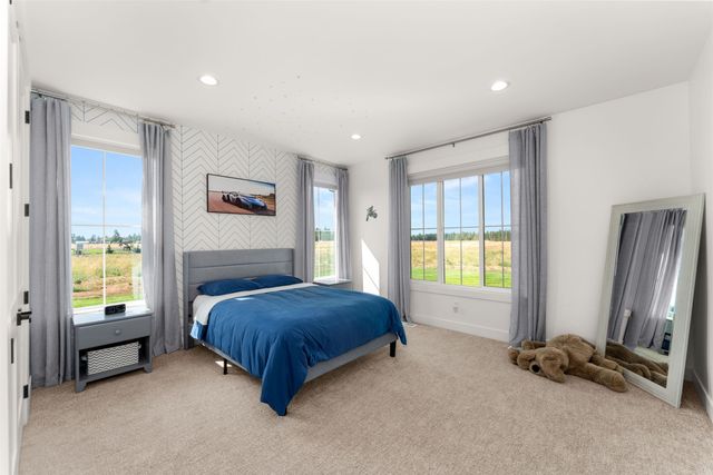 10911 S SHERMAN Rd, Spokane, WA 99224