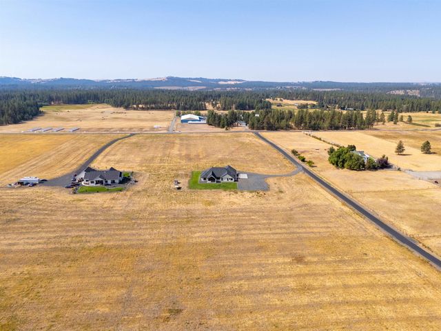 10911 S SHERMAN Rd, Spokane, WA 99224