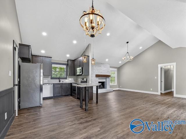 208 Seville Lane, Rainbow City, AL 35906