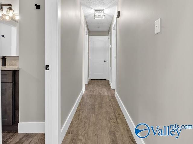 208 Seville Lane, Rainbow City, AL 35906