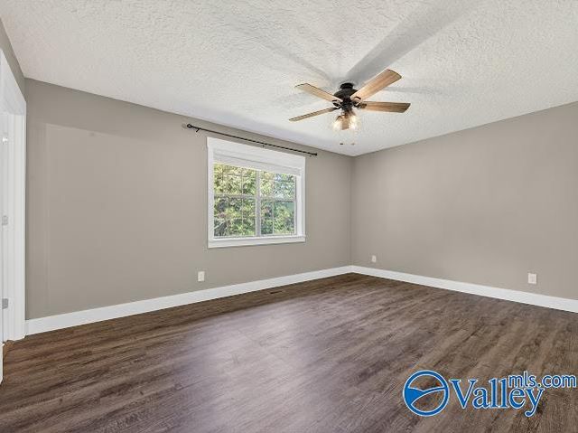 208 Seville Lane, Rainbow City, AL 35906