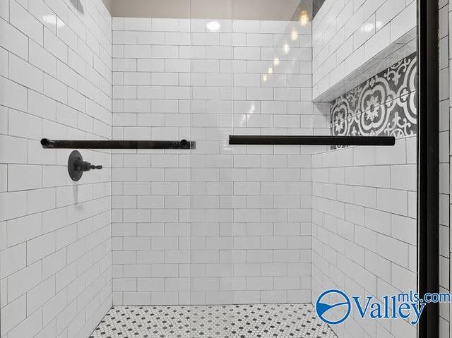 208 Seville Lane, Rainbow City, AL 35906