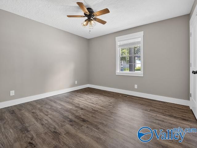 208 Seville Lane, Rainbow City, AL 35906