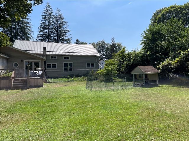 7 Moss Street, New Berlin, NY 13411