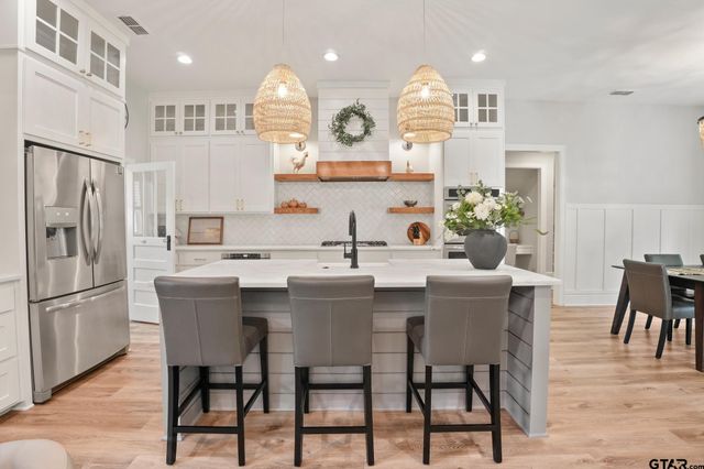 9465 Cherokee Trl, Tyler, TX 75703