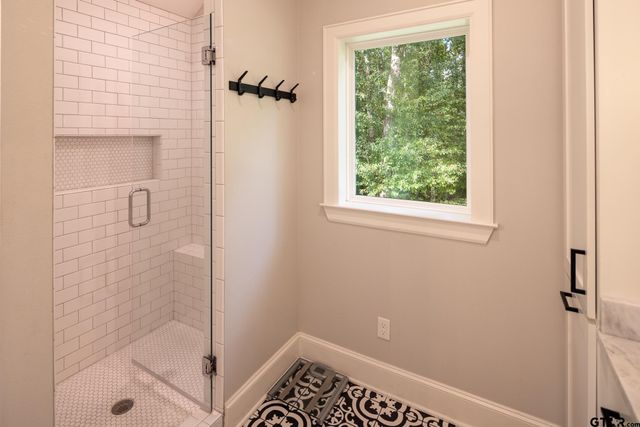 9465 Cherokee Trl, Tyler, TX 75703