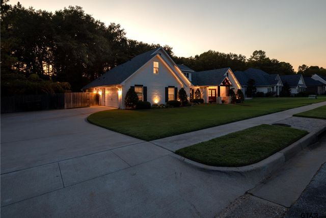 9465 Cherokee Trl, Tyler, TX 75703