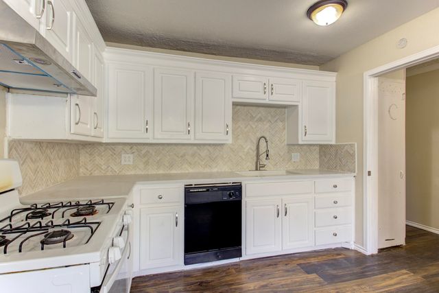 2112 58th Street, Lubbock, TX 79412