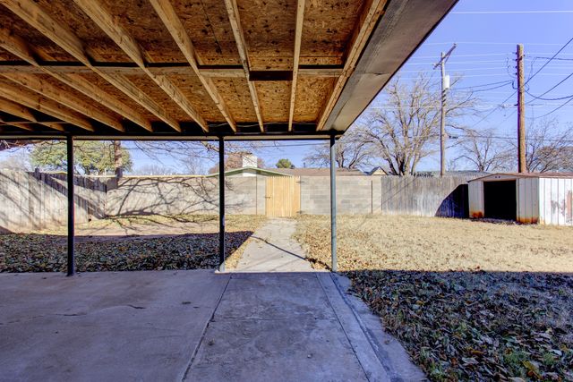 2112 58th Street, Lubbock, TX 79412