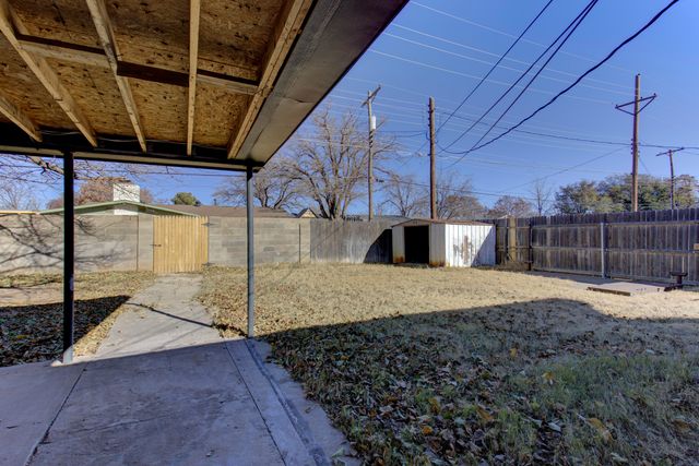 2112 58th Street, Lubbock, TX 79412